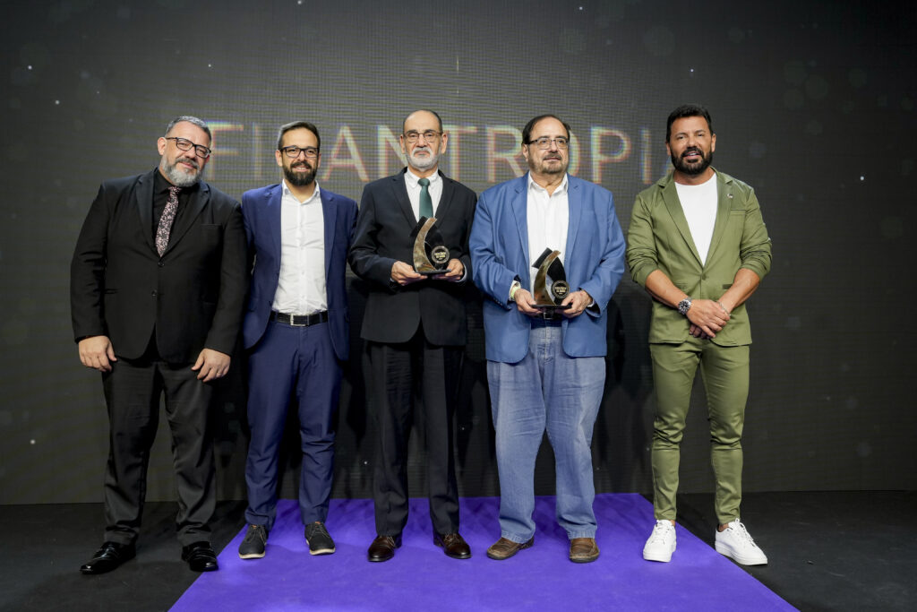 Premiados no evento do Prêmio Excelência da Saúde 2024